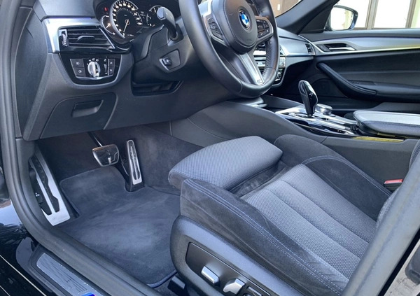 BMW Seria 5 cena 134900 przebieg: 143000, rok produkcji 2018 z Kraków małe 436